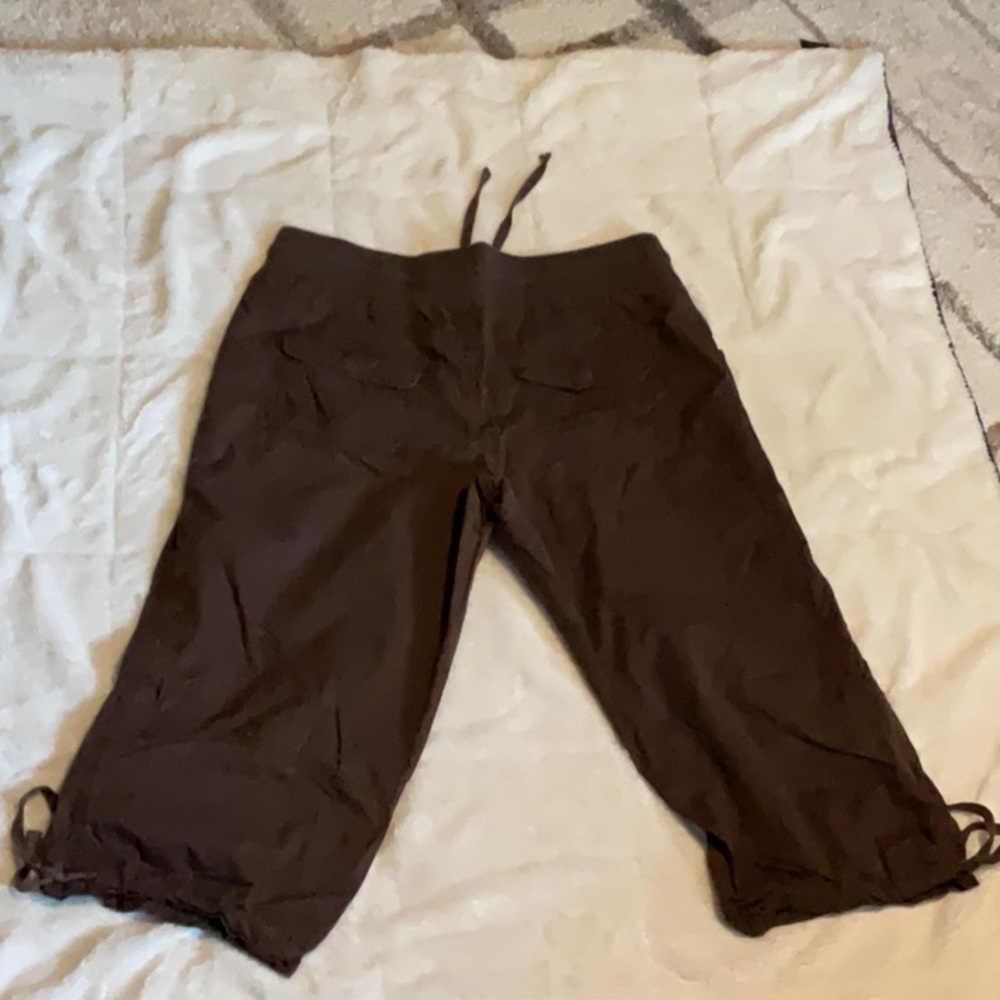 Women’s Capri Mossimo supply co. Size 20W Color Brown - Picture 2 of 2